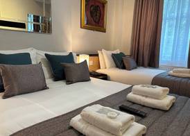 Tudor Court Hotel 2