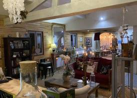 Hôtel Bien-Être Aux Cyprès de Marquay-Calme et élégance-Laissez-vous porter par une ambiance chaleureuse où chaque instant compte-Découvrez un havre de paix où nature et confort se marient pour vous o 5