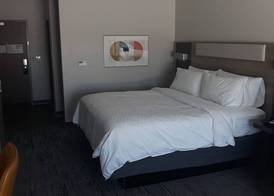 Holiday Inn Express & Suites JACKSON by IHG 4