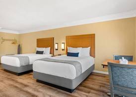 Travelodge by Wyndham San Clemente Beach 5