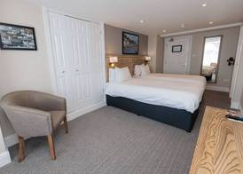 Dovey Inn 3