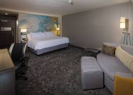Courtyard by Marriott Battle Creek 3