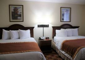 Hawthorn Suites by Wyndham Louisville East 4