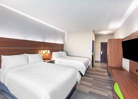 Holiday Inn Express & Suites ORANGE by IHG 4