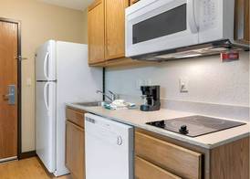 Birch Hill Suites - South Bend 5