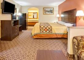 Super 8 by Wyndham Mont Belvieu - Baytown East 5