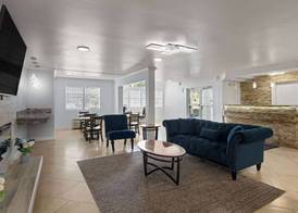 Super 8 by Wyndham Harbison/Parkridge Hospital 3