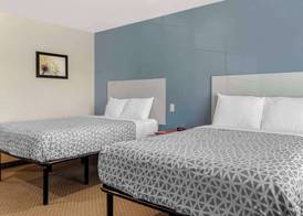 WoodSpring Suites Raleigh Garner 5