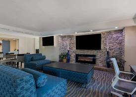 Quality Inn & Suites Airport 3