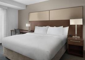 Residence Inn by Marriott Santa Clarita Valencia 4