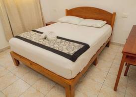 Hotel Las Palmas en Laurel 5