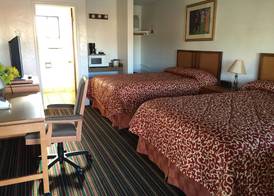 Klamath Motor Lodge 3