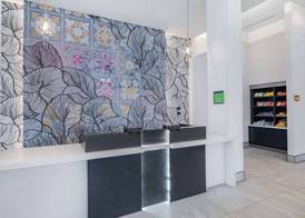 La Quinta by Wyndham Chicago O'Hare Airport 5