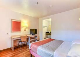 Motel 6 Pinole, CA 5
