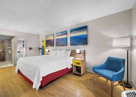 Days Inn by Wyndham Raleigh Midtown 4