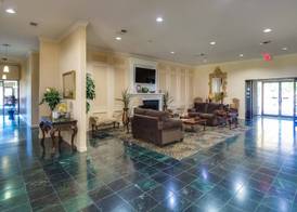 Ashmore Inn and Suites Lubbock 2