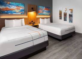 La Quinta Inn & Suites by Wyndham Williston Burlington 5
