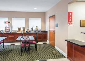 Econo Lodge Harrisburg - Hershey 4