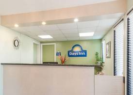 Days Inn by Wyndham San Marcos 3