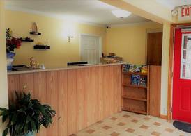Roadway Inn 2