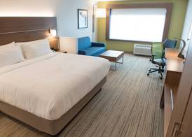 Holiday Inn Express & Suites FORT WAYNE NORTH by IHG 4