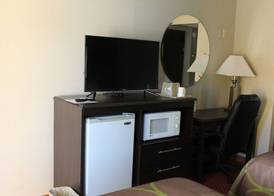 Super 8 by Wyndham Locust Grove 4