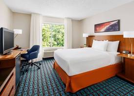 Fairfield Inn and Suites by Marriott Houston The Woodlands 5