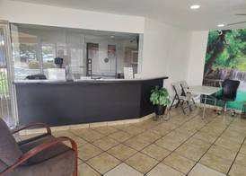 Best Inn & Suites 2