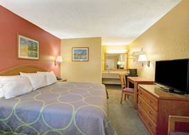 Super 8 by Wyndham La Marque TX/Texas City Area 4