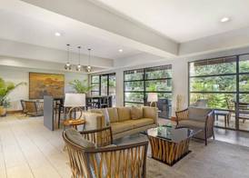 Best Western Plus Plaza by the Green 2