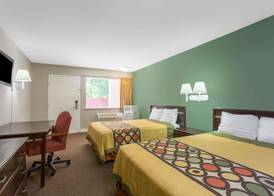 Super 8 by Wyndham Durham/University Area NC 3