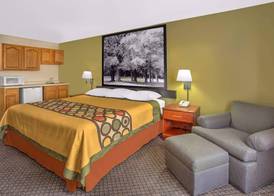 Super 8 by Wyndham Galva 3