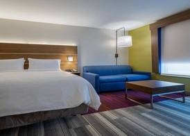 Holiday Inn Express & Suites MARION by IHG 2