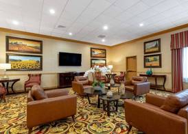 Hawthorn Extended Stay by Wyndham West Palm Beach Airport 2