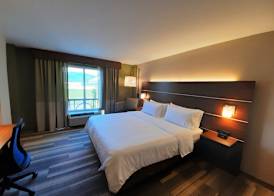 Holiday Inn Express Trincity by IHG 2