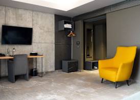 Aniroc Signature Hotel 5