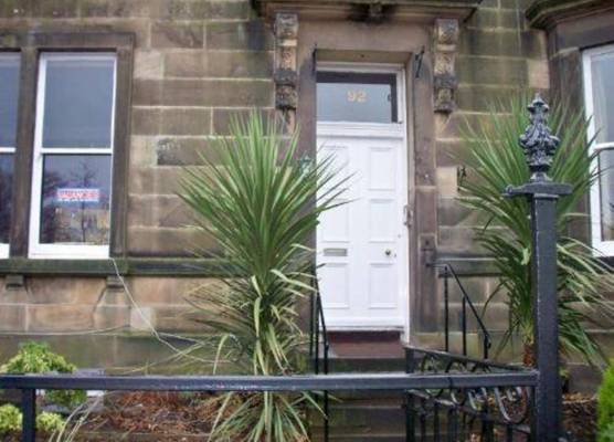 Edinburgh House Hotel 1