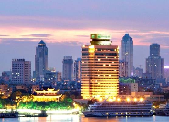 Holiday Inn WUHAN RIVERSIDE by IHG 1