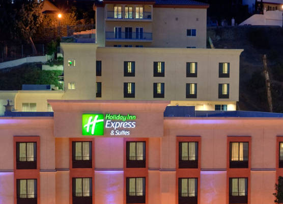 Holiday Inn Express & Suites HOLLYWOOD WALK OF FAME by IHG 1