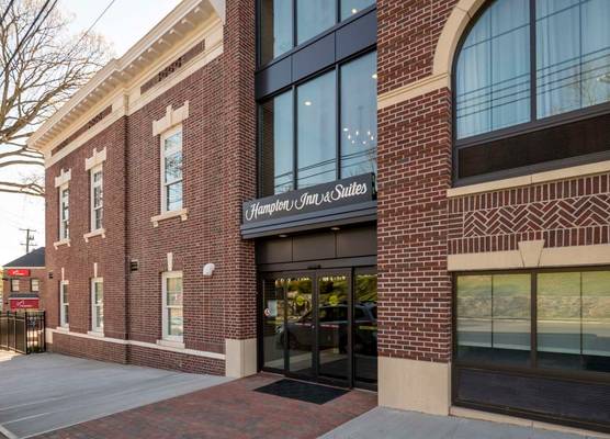Hampton Inn & Suites Huntington Downtown, Ny 1
