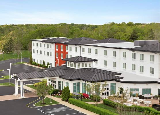 Hilton Garden Inn Riverhead 1
