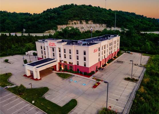 Hampton Inn & Suites Wilder 1