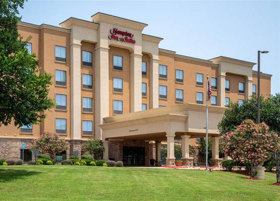 Hampton Inn & Suites Dallas-Arlington Nrth-Entertainmnt Dist 1