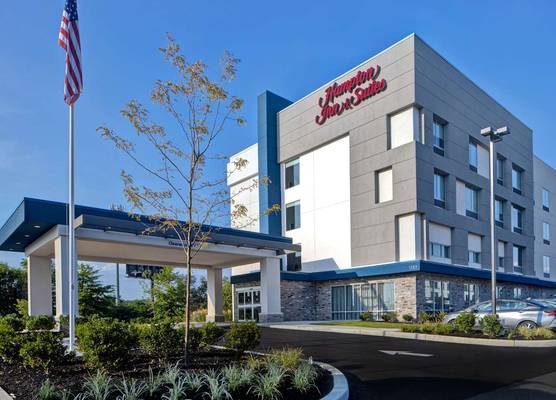 Hampton Inn & Suites Deptford, Nj 1