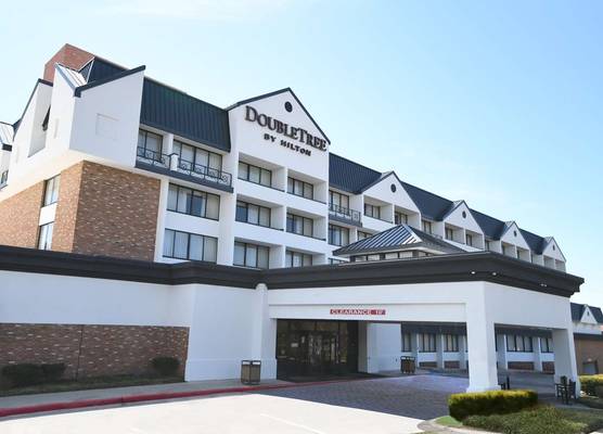 DoubleTree by Hilton Baltimore North - Pikesville 1