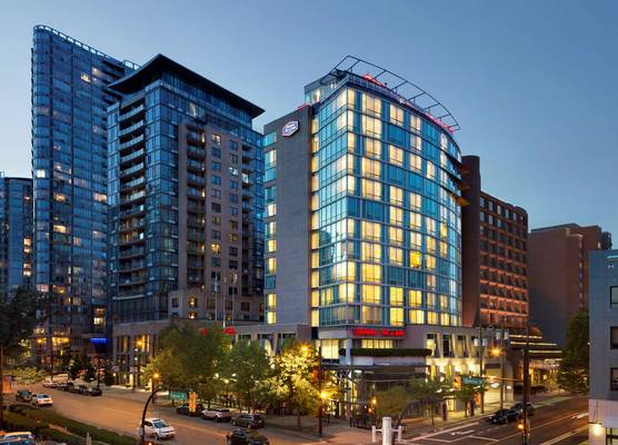 Hampton Inn & Suites by Hilton Vancouver-Downtown 1