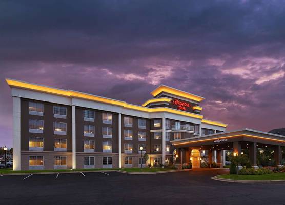Hampton Inn Holland 1