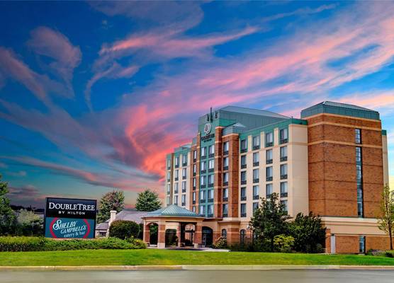 DoubleTree by Hilton Pleasant Prairie Kenosha 1