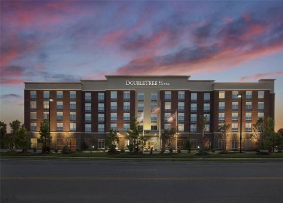 DoubleTree by Hilton Raleigh - Cary 1