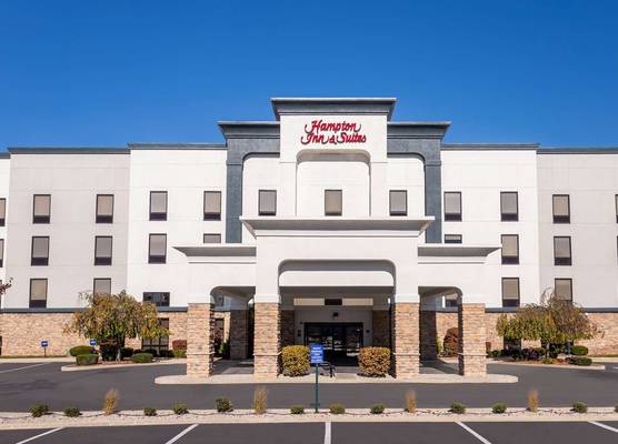 Hampton Inn & Suites Richmond, IN 1